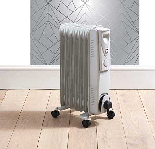 Fine Elements Lightweight and Portable Oil Radiator With Roller Wheels and 7 Fins