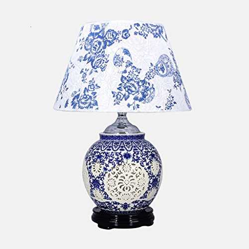 Table lamp LQ Chinese Blue And White Porcelain Bedroom Bedside Living Room Retro Creative Wedding Ceramics Decorative Lights E27